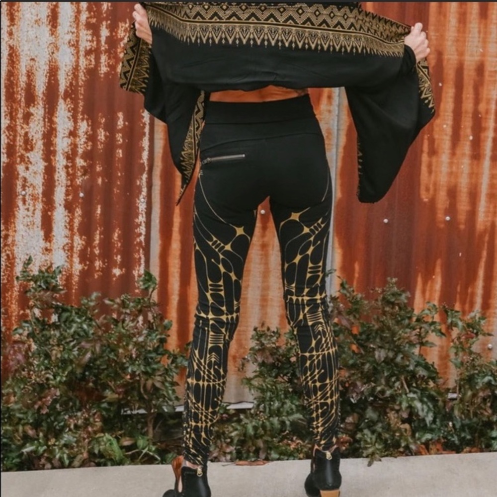 Brand New Phoenix Rising Leggings NWOT